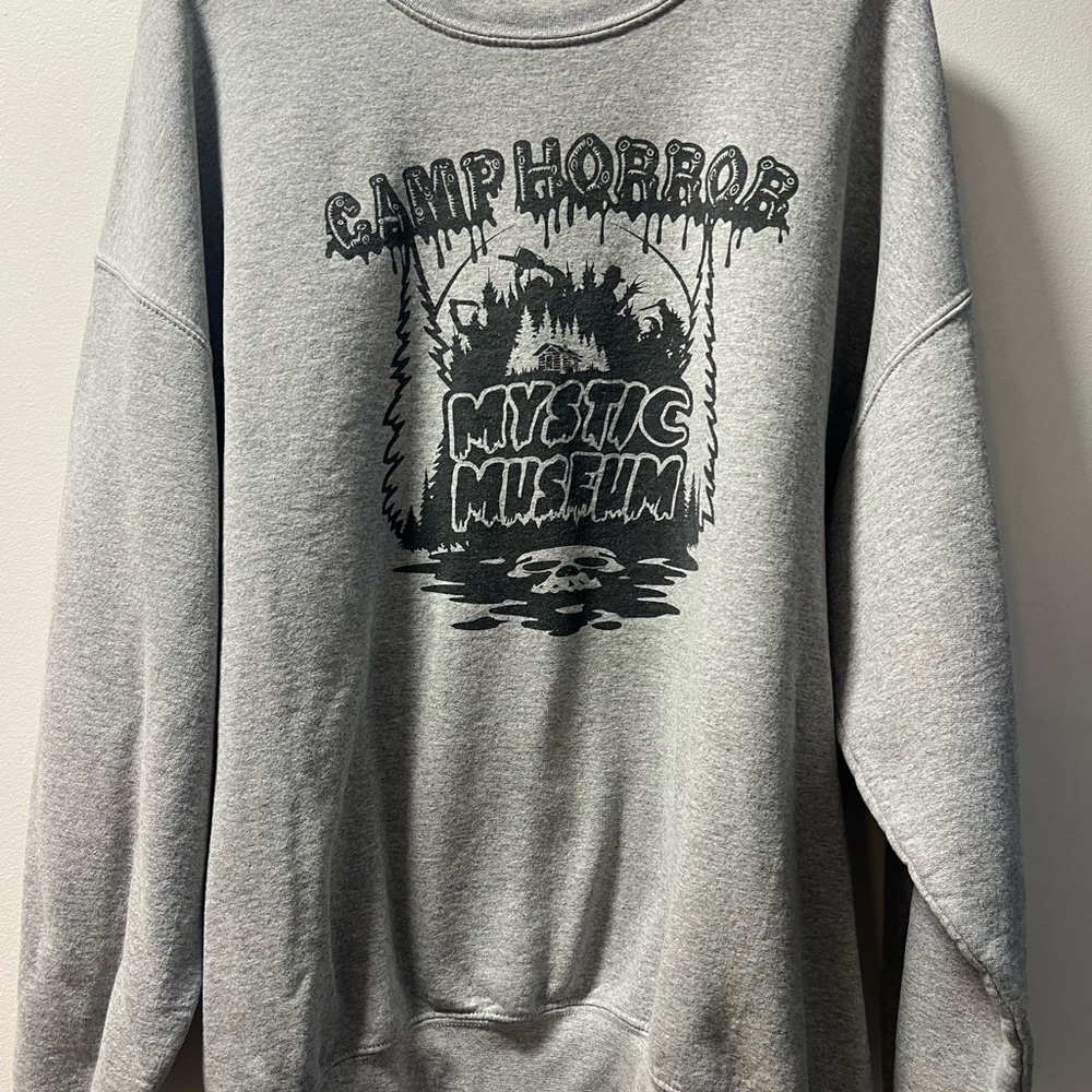 Mystic Museum (Burbank. CA) “Camp Horror” grey crewneck sweatshirt. XL/XXL adult
